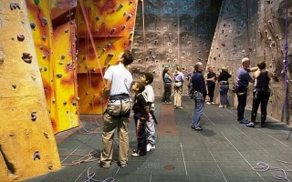  La escalada es un gran deporte social 